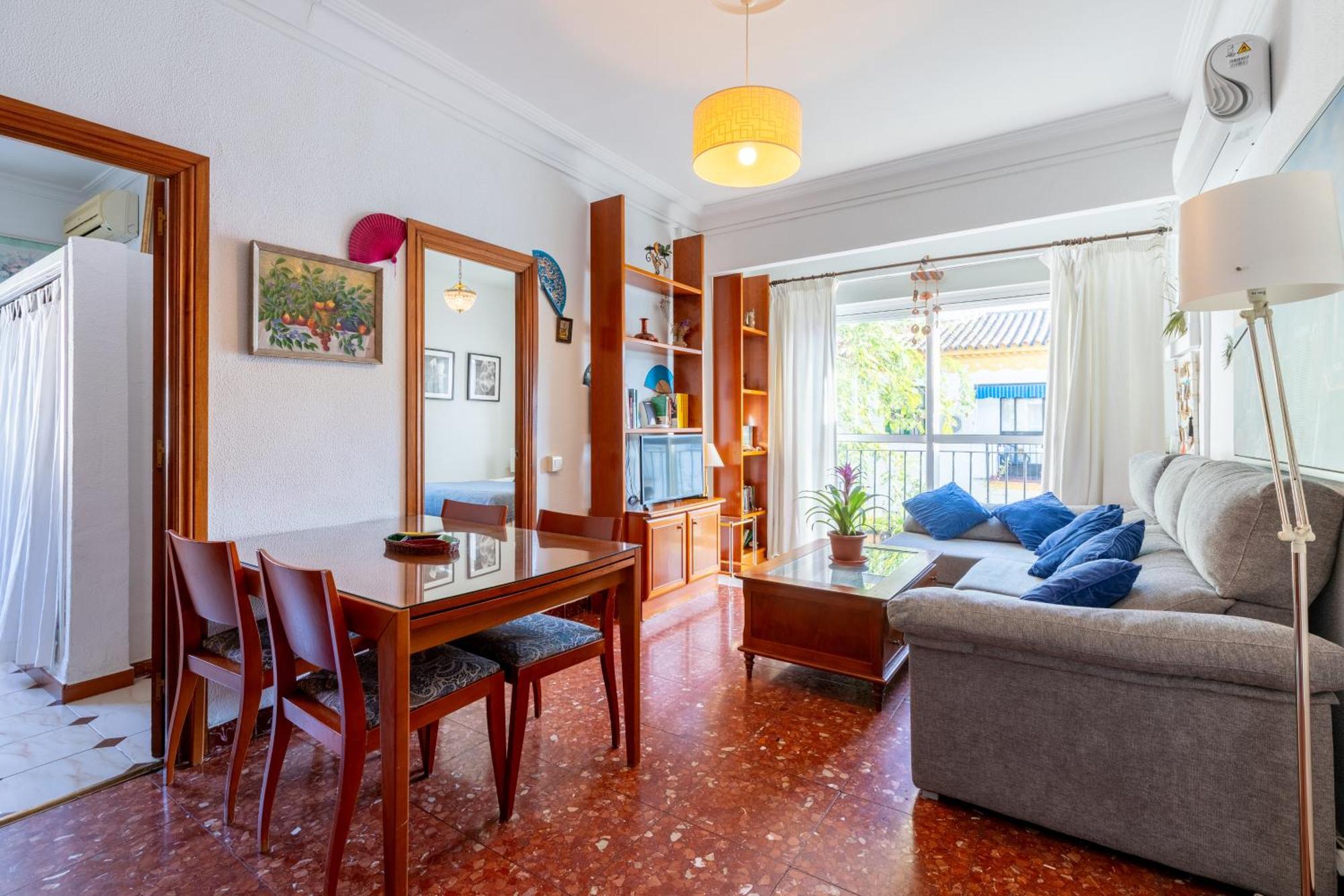 Apartamento Triana Los Remedios Севилья Экстерьер фото