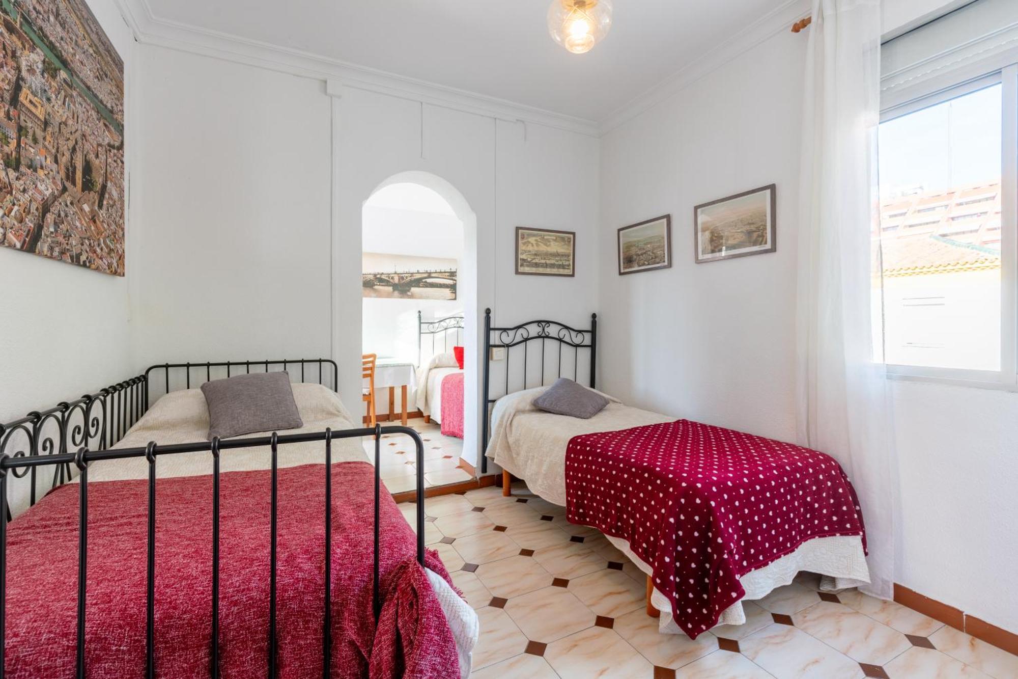 Apartamento Triana Los Remedios Севилья Экстерьер фото