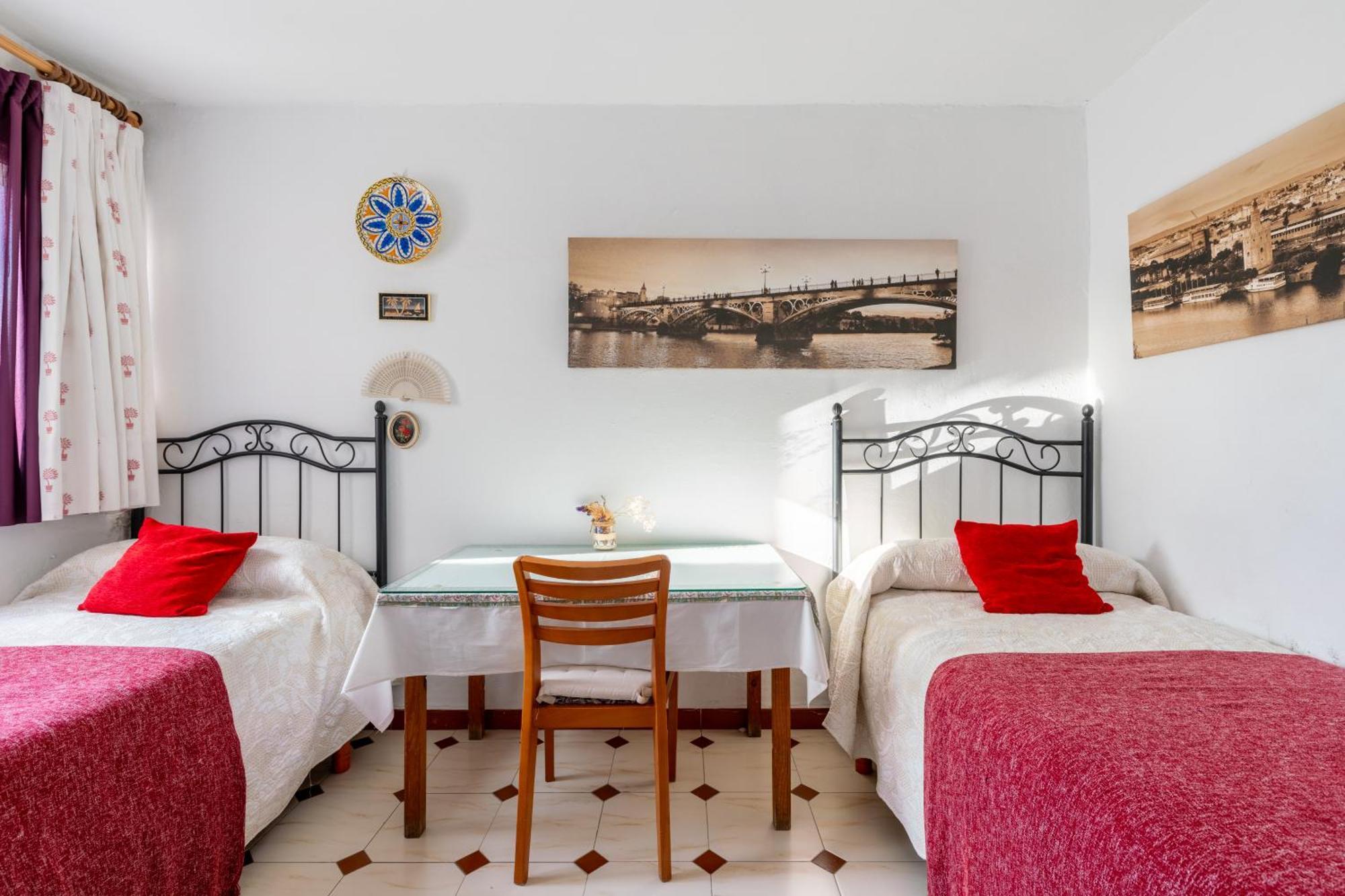 Apartamento Triana Los Remedios Севилья Экстерьер фото