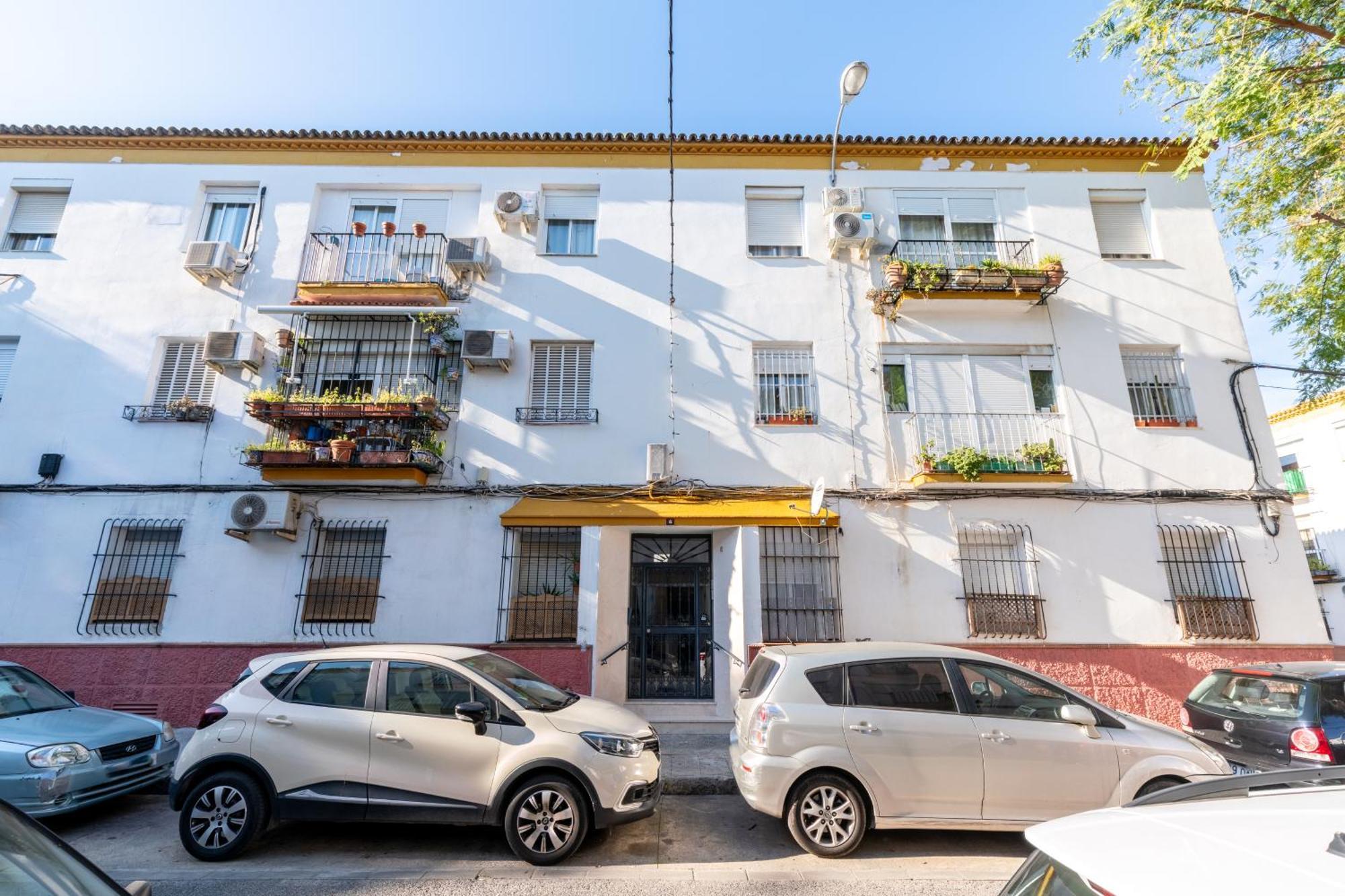 Apartamento Triana Los Remedios Севилья Экстерьер фото
